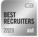 Ein Abzeichen mit dem Text „BEST RECRUITERS 22|23 aut” und einem Logo in der oberen rechten Ecke.
